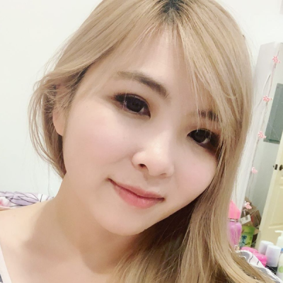 yvonnie