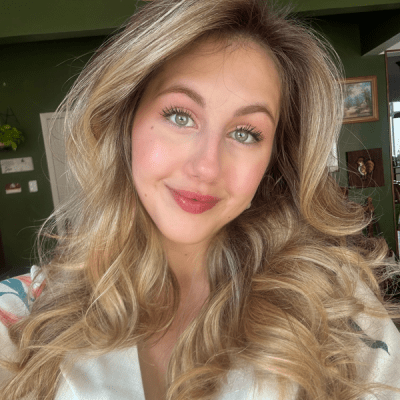 mia_f